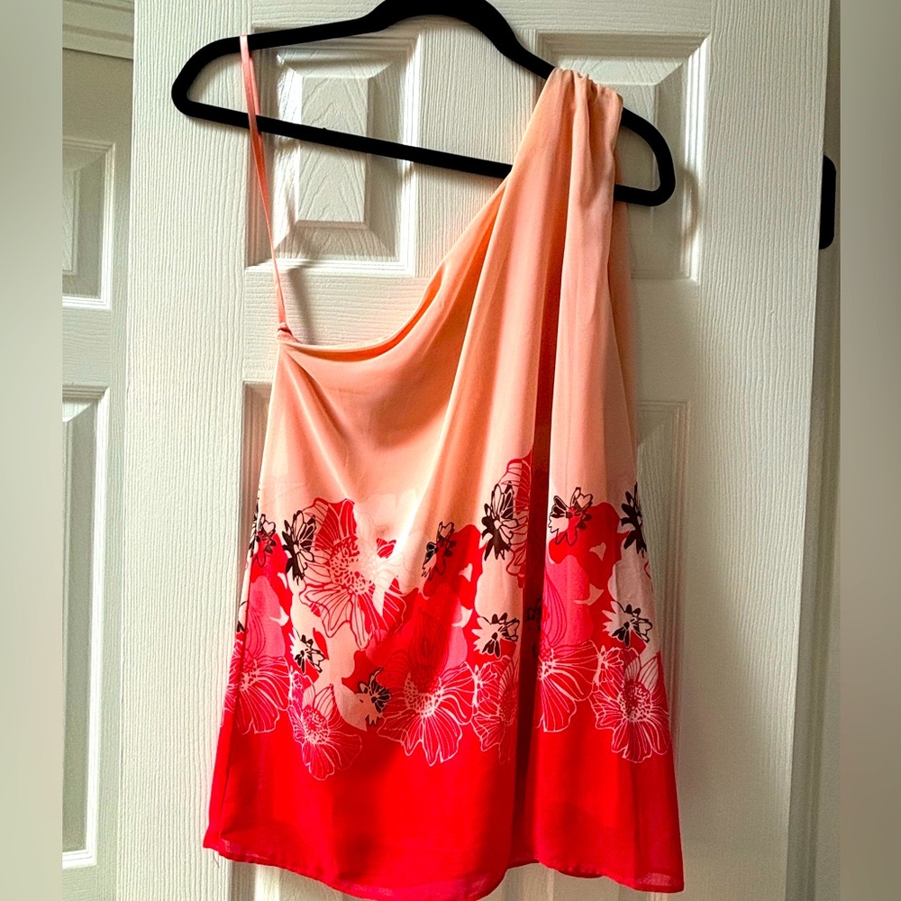 New York & Company size S top